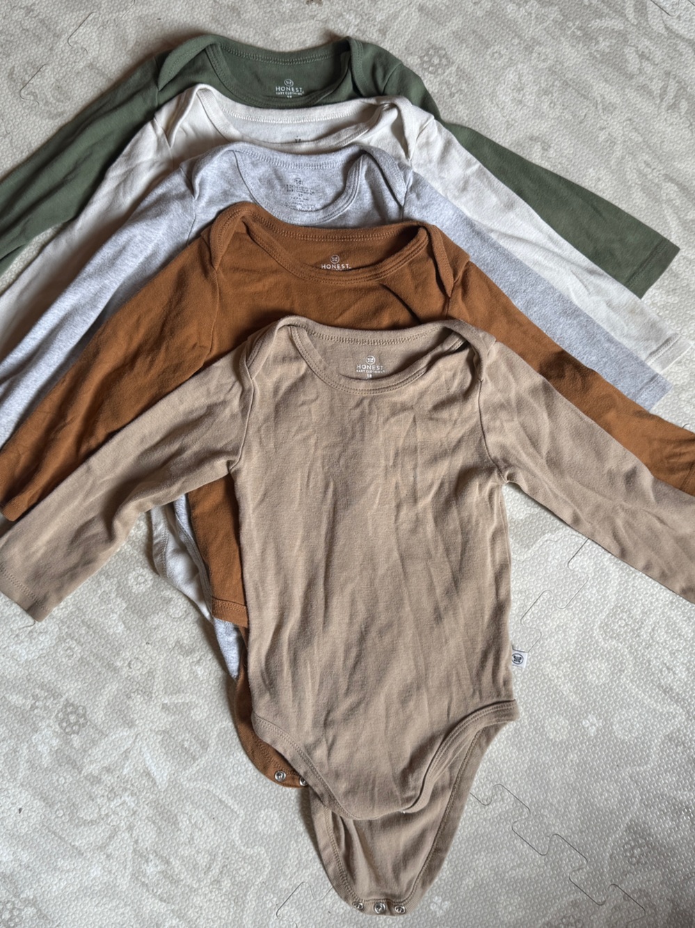 6-pk Honest Baby 100% Organic Cotton Long Sleeve Onesie 18MO